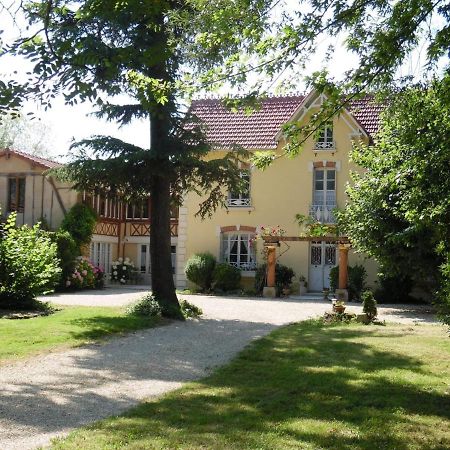 Bed and Breakfast Domaine La Jam Marciac Esterno foto